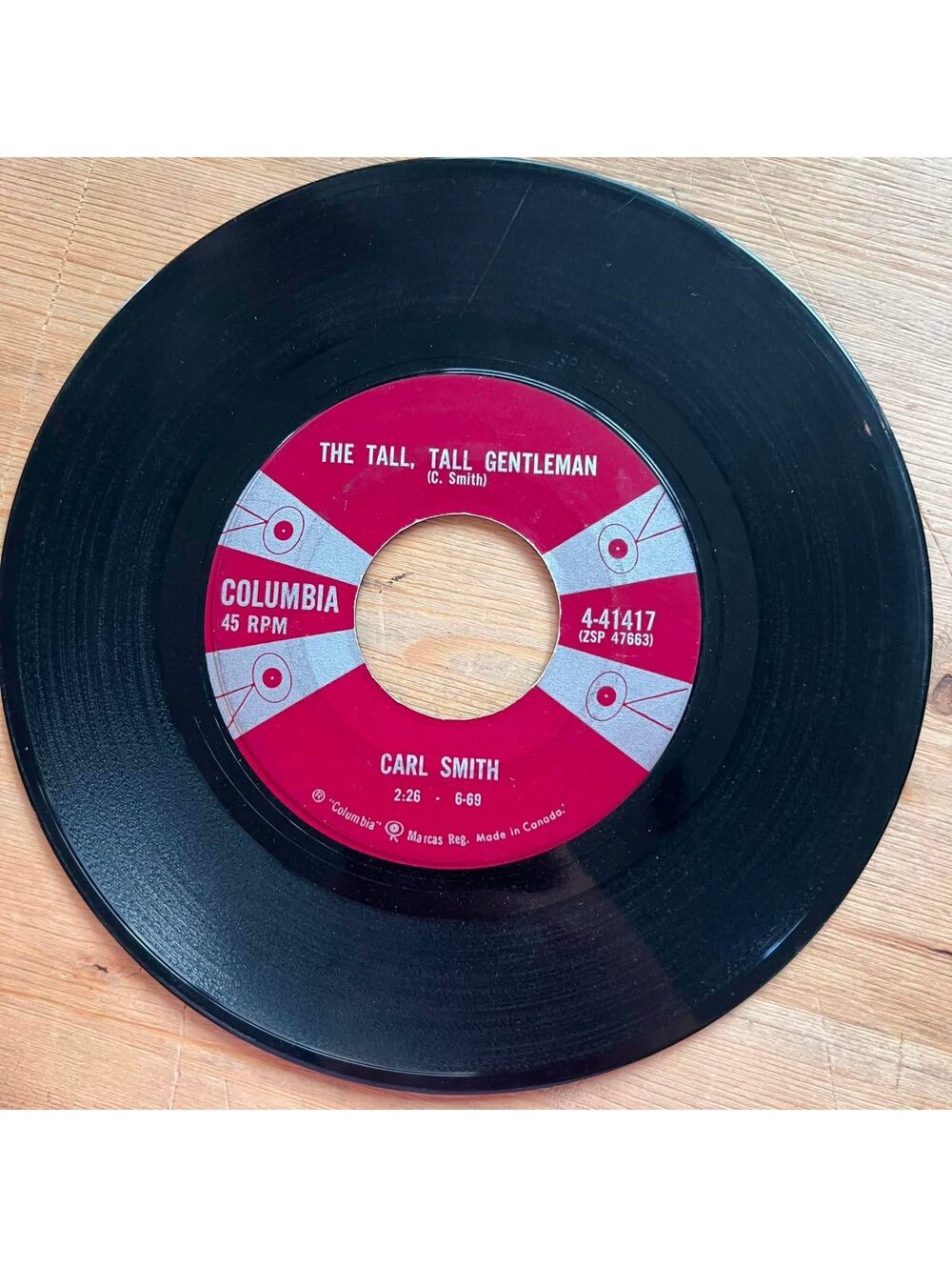 Carl Smith - The Tall, Tall Gentleman/Ten Thousand Drums 45rpm VG+ R89